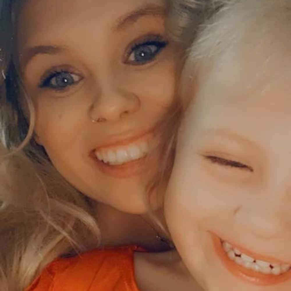 Meet your Posher, Lacy